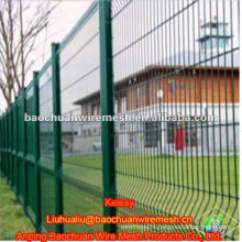 Aperture 50*100mm Triangular bending wire mesh security protection fence